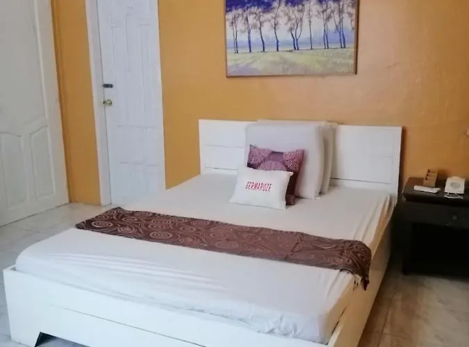 Germaroze Motel Oslob