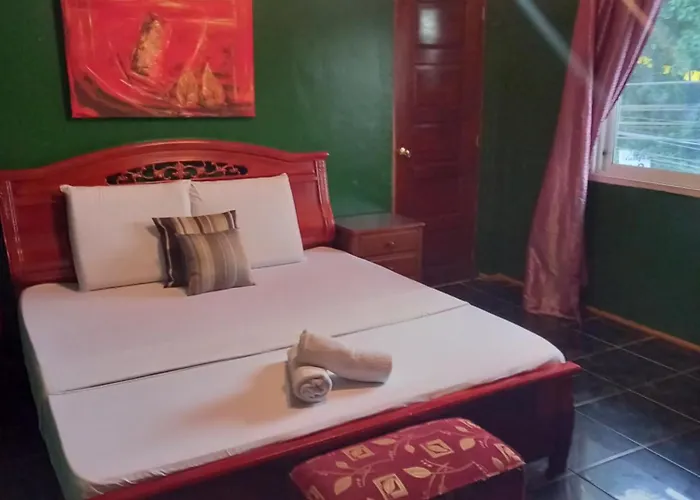 Germaroze Motel