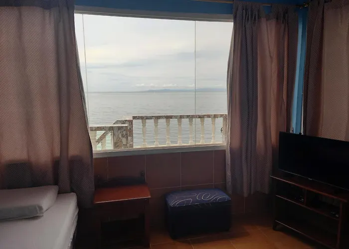 Germaroze Motel Oslob