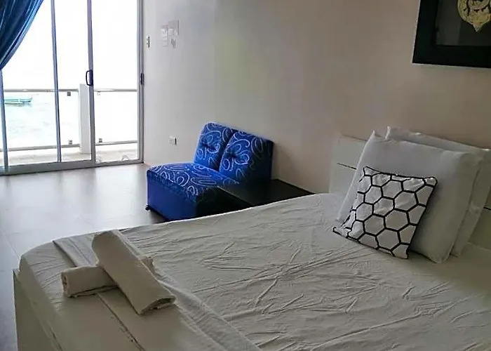 Germaroze Motel Oslob
